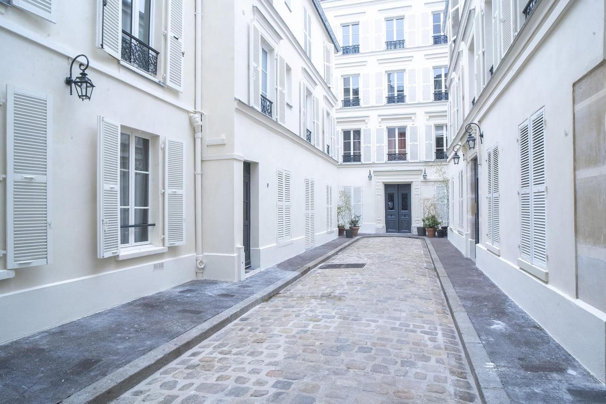 Cosy And Quiet In Appartement *